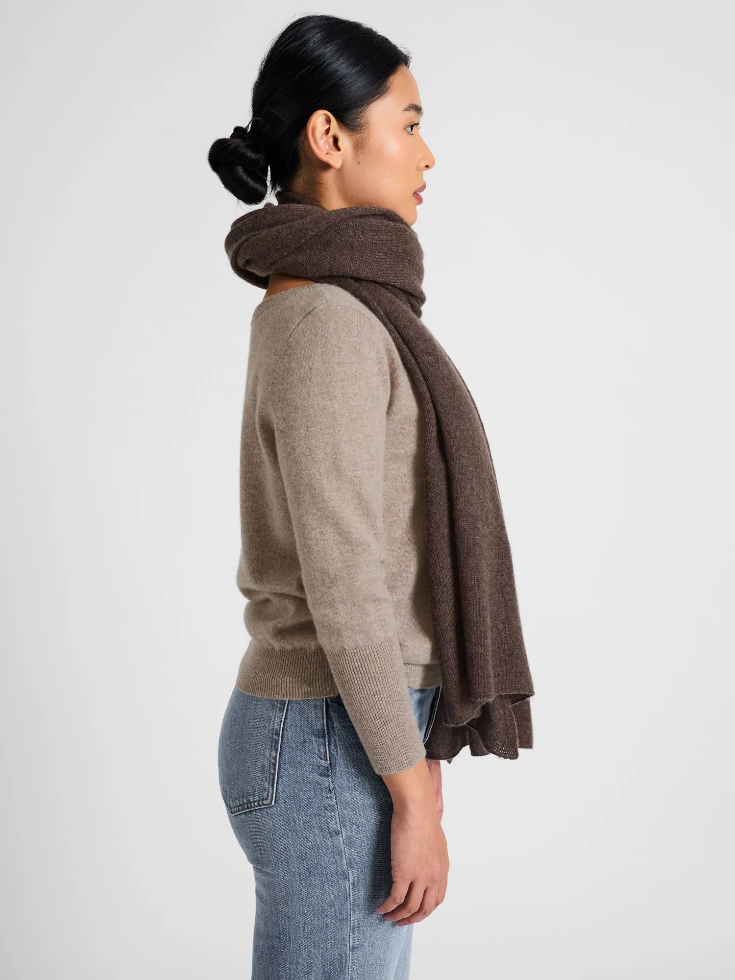 Cashmere scarf "Signature" - dark brown