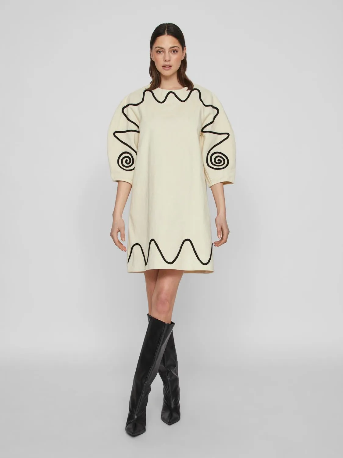 VISADA Dress - Cloud Dancer